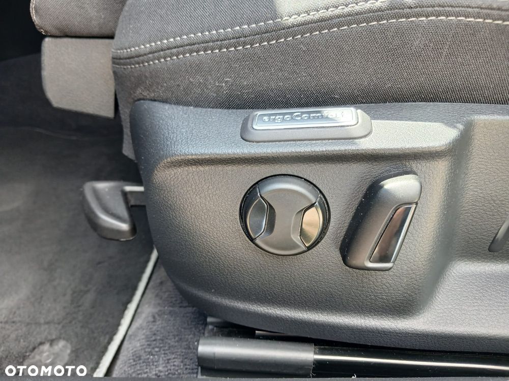 Volkswagen Passat 1.8 TSI BMT Comfortline DSG - 30