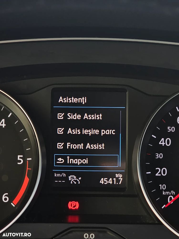 Volkswagen Passat Variant 2.0 TDI DSG R Executive - 13