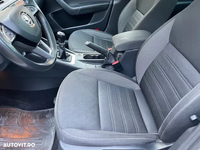 Skoda Octavia Combi Diesel 1.6 TDI Style - 12
