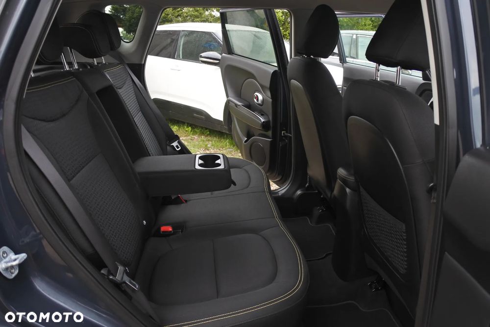 Kia Soul 1.6 CRDI Dream Team Edition - 8