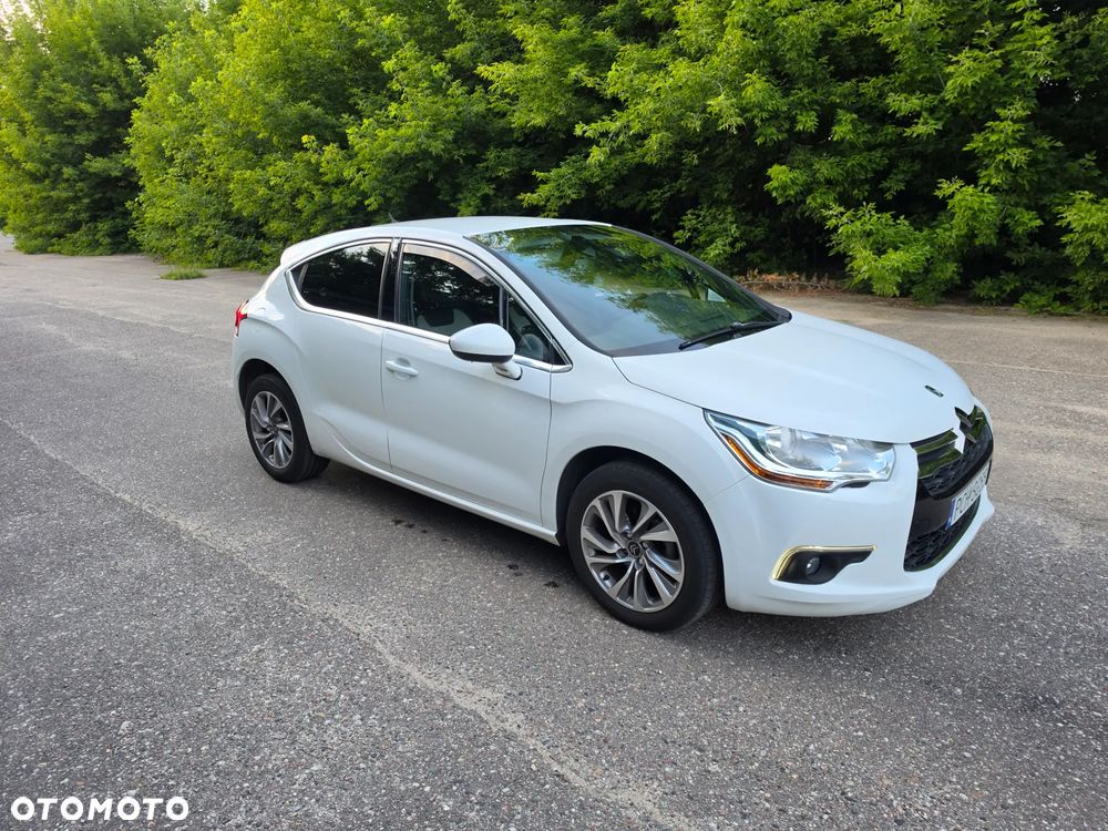 Citroën DS4 e-HDi 115 Chic - 3