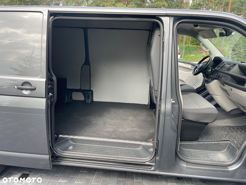 Volkswagen Transporter - 29