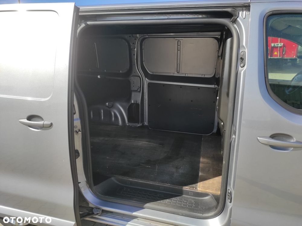 Opel VIVARO - 12