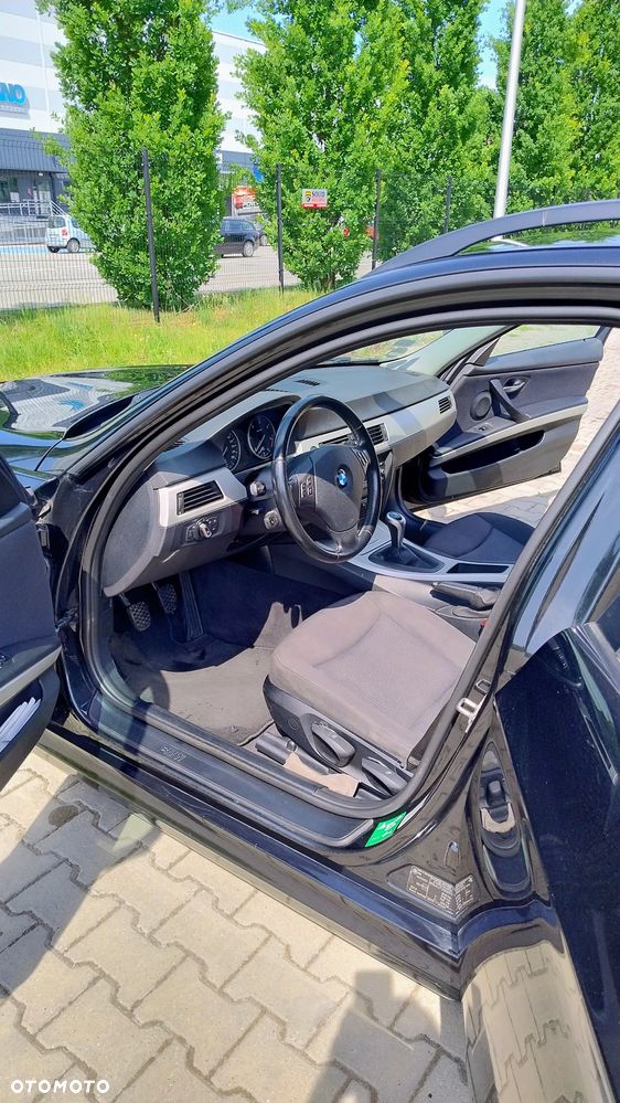 BMW Seria 3 318d DPF - 9