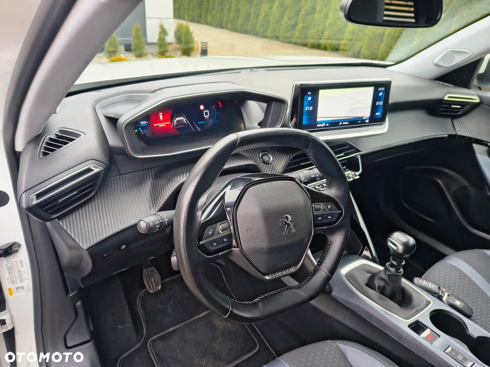 Peugeot 2008 PureTech 130 Active Pack - 20