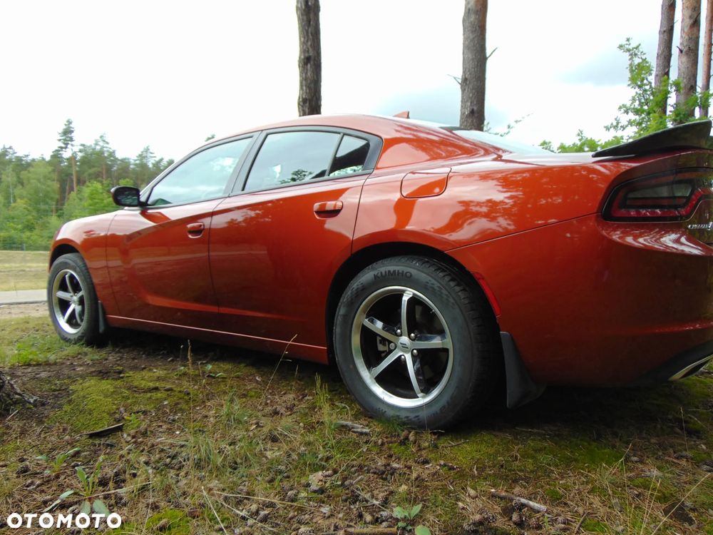 Dodge Charger - 4