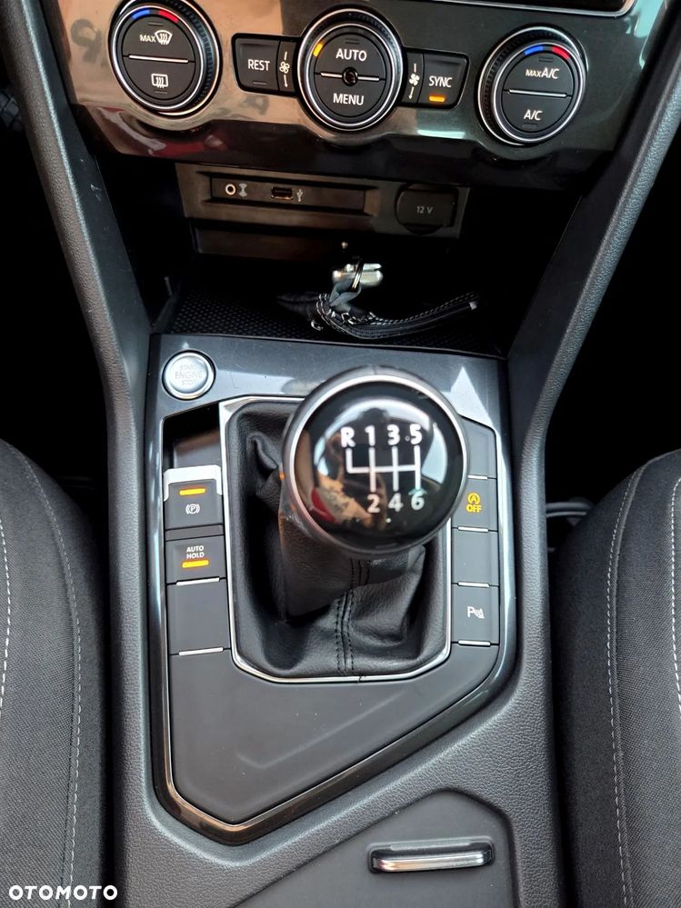 Volkswagen Tiguan 2.0 TDI SCR (BlueMotion Technology) Highline - 28