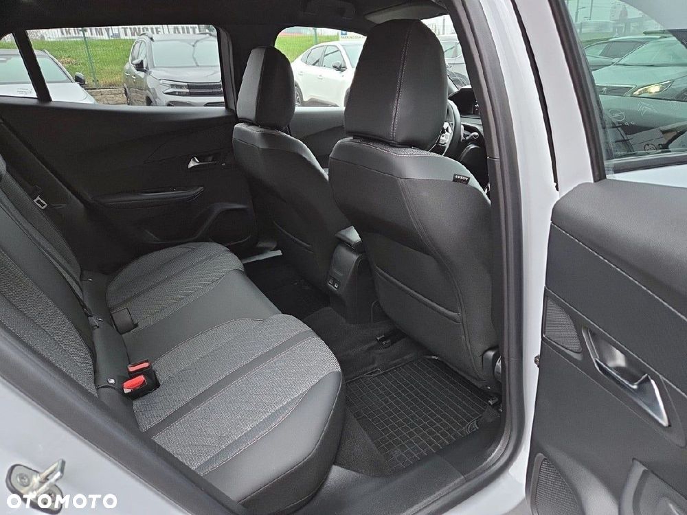 Peugeot 2008 - 13