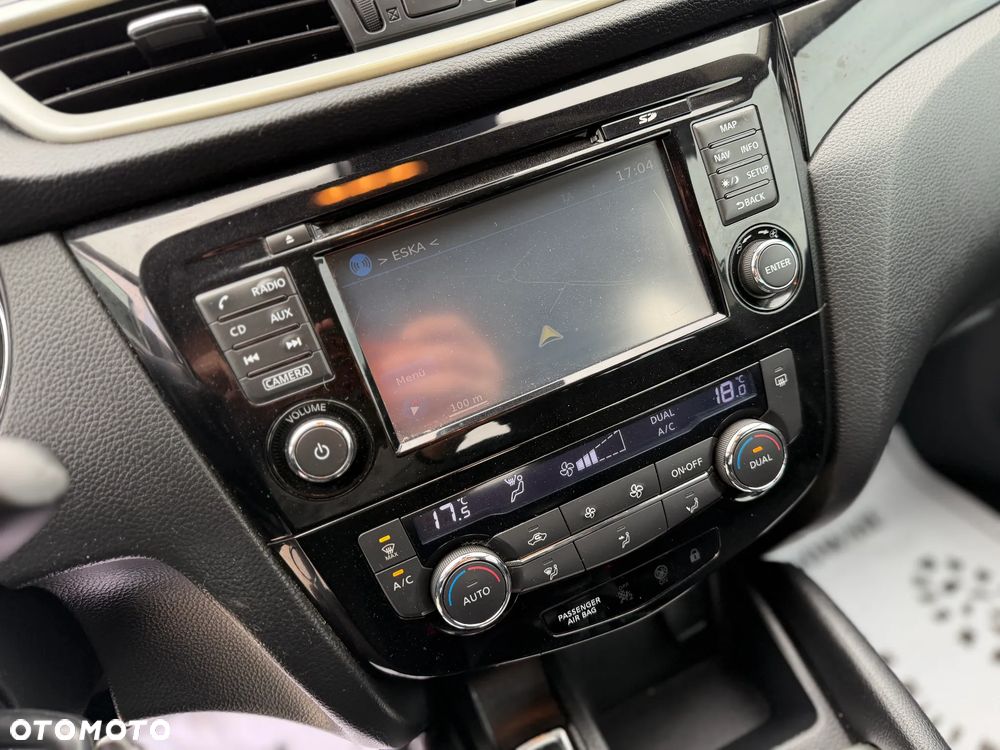 Nissan Qashqai 1.6 dCi DPF acenta - 32
