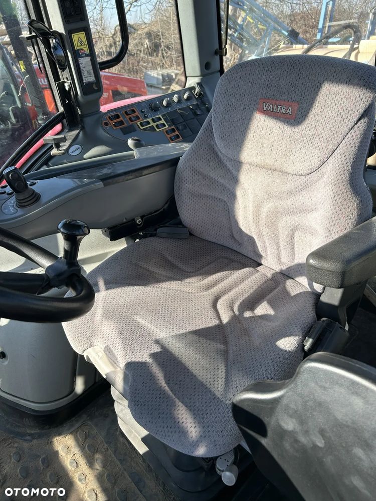 Valtra T132 - 12