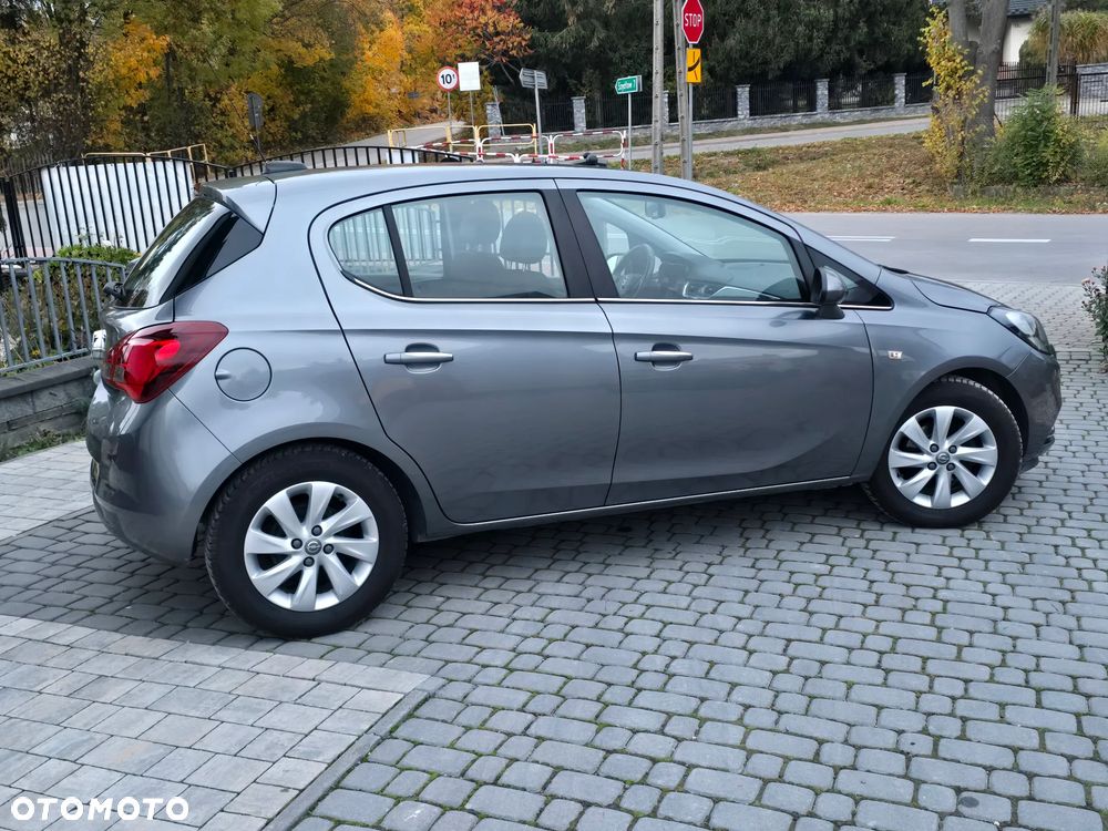 Opel Corsa 1.4 16V Cosmo - 12
