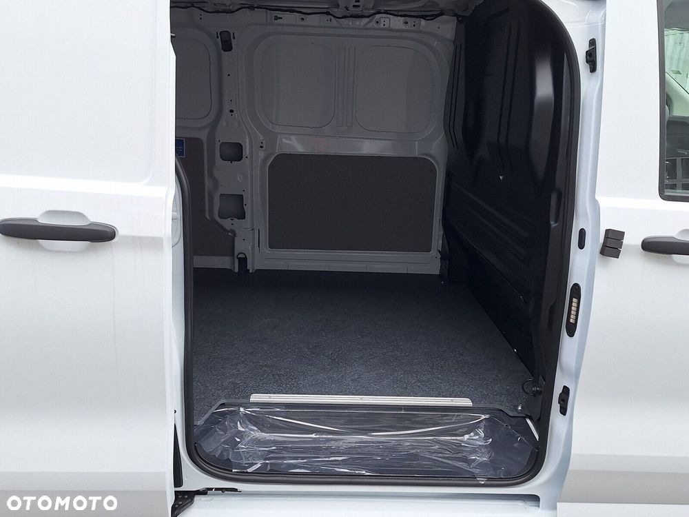 Volkswagen Transporter Furgon, 2,0TDI 150KM, 6-bieg.manualna, r.o :3500 mm - 28