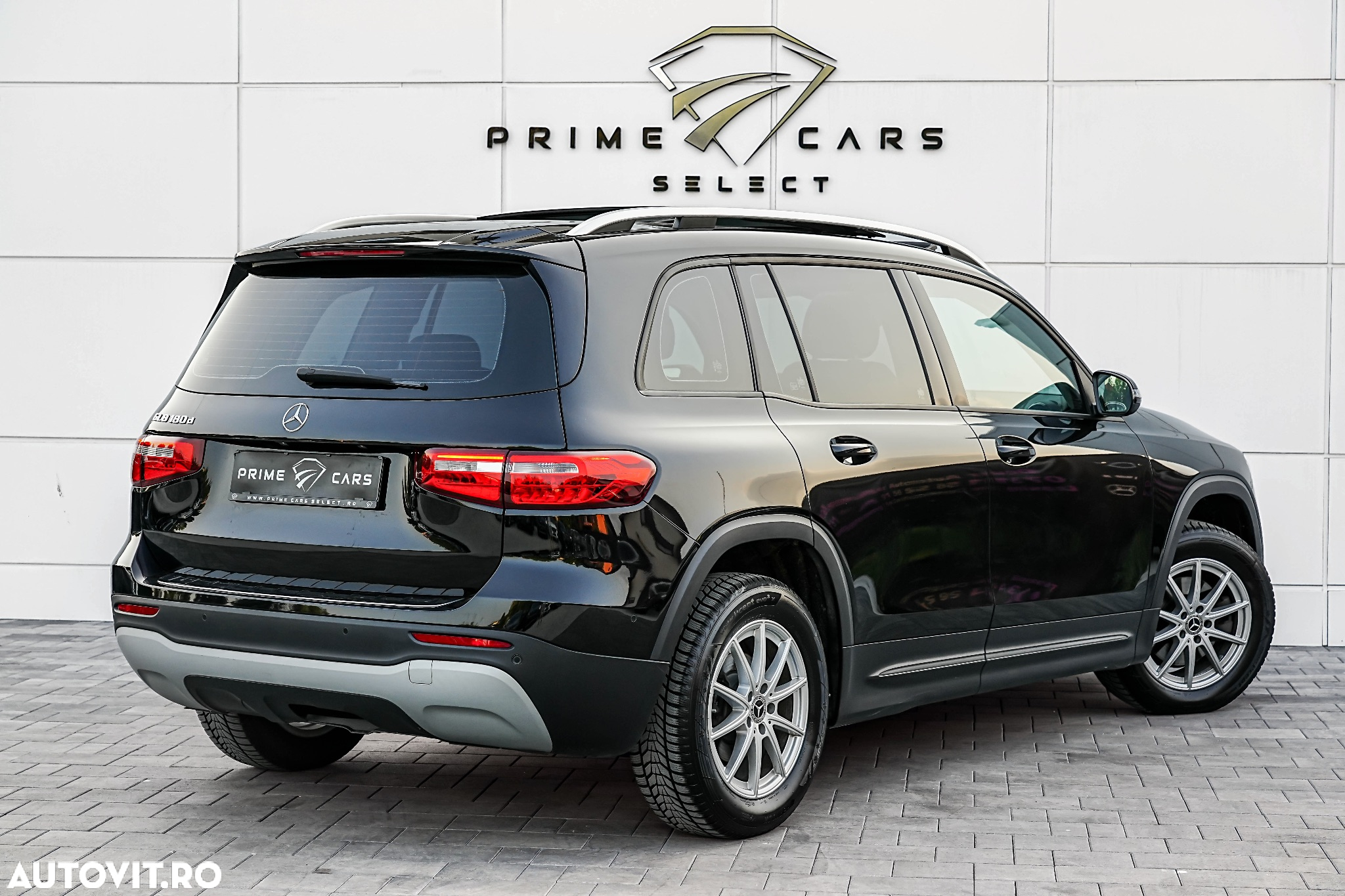 Mercedes-Benz GLB - 11