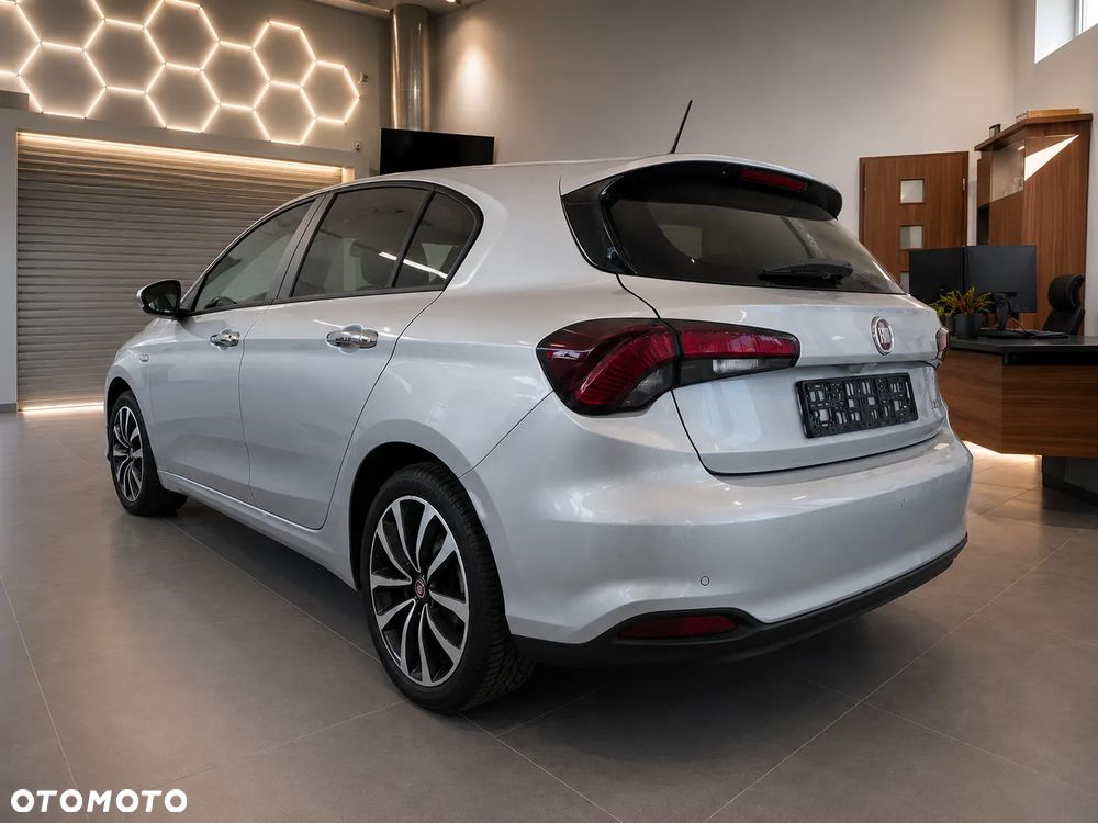 Fiat Tipo 1.4 T-Jet 16v Lounge - 2