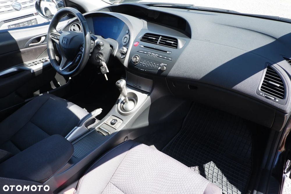 Honda Civic 1.4 i-VTEC Comfort - 4