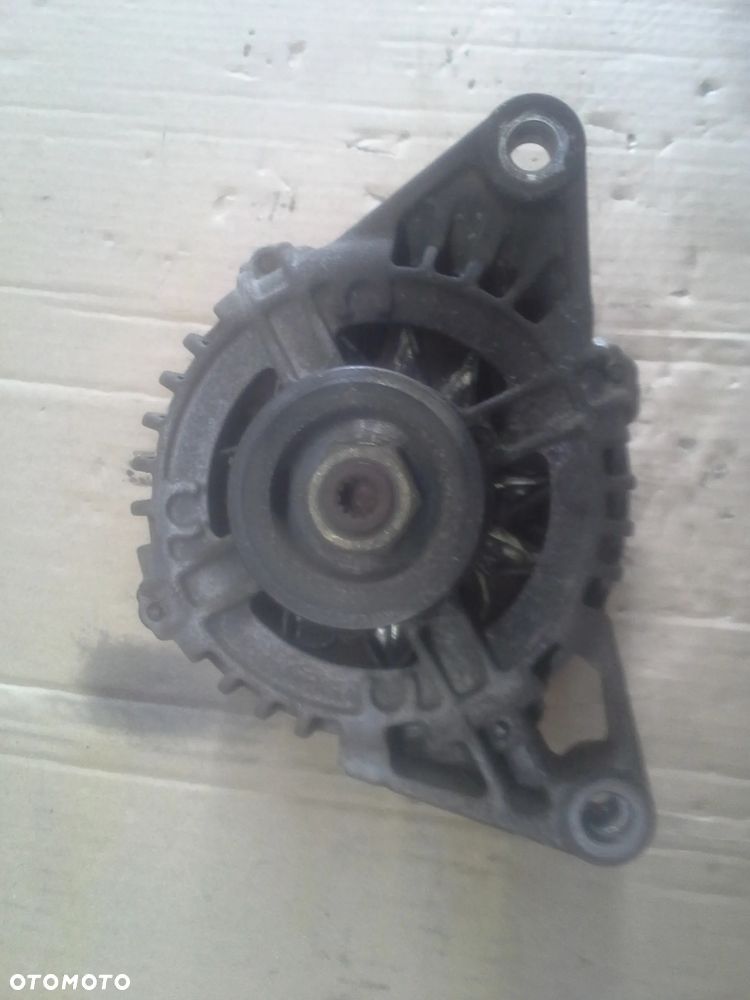 Skoda Fabia 1.4 MPi alternator 70A  047903017 - 6
