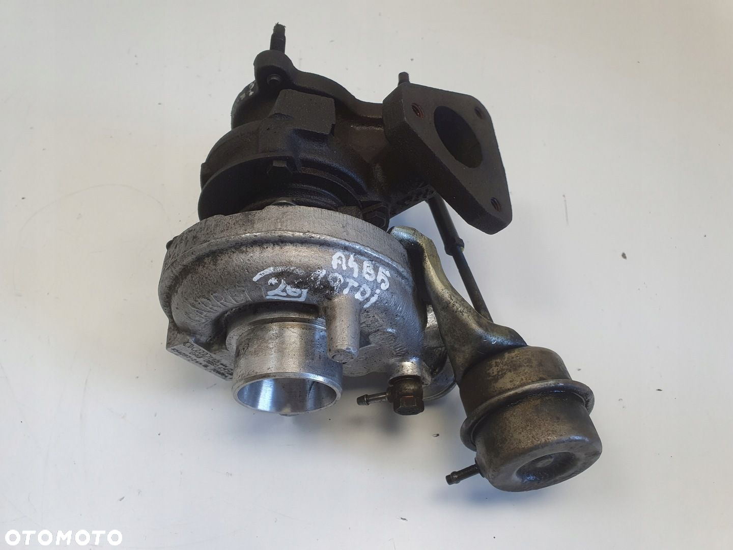 Audi A4 B5 1.9 TDI TURBOSPRĘŻARKA turbo 028145702 - 4