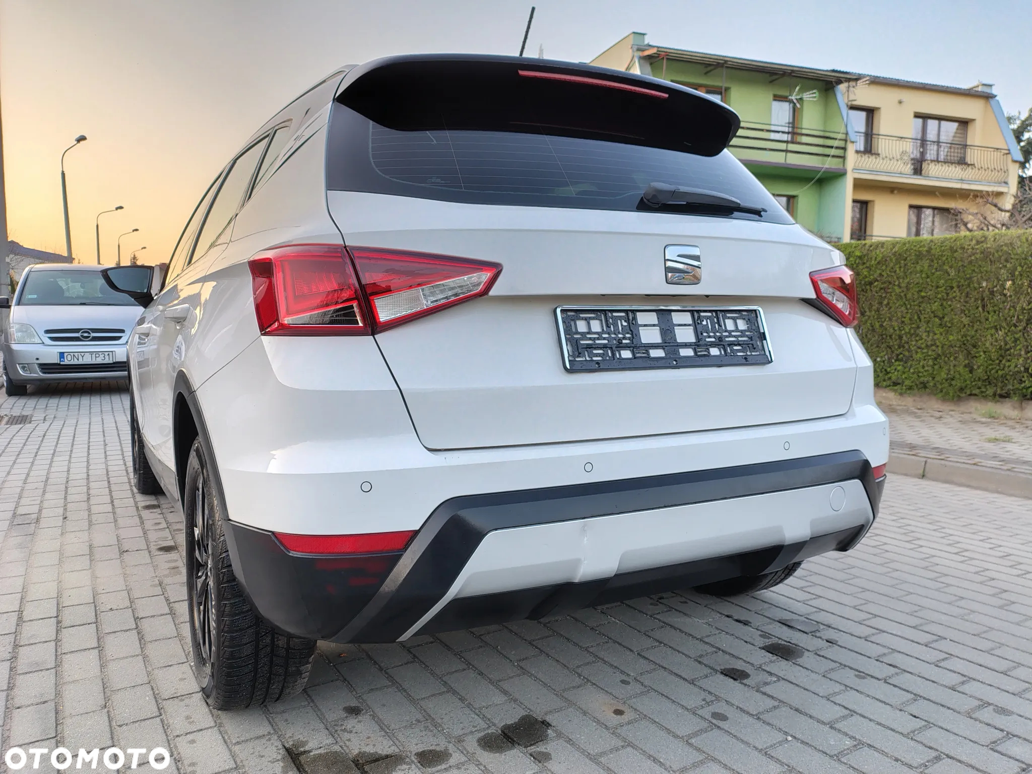 Seat Arona 1.0 TGI Black Edition - 8