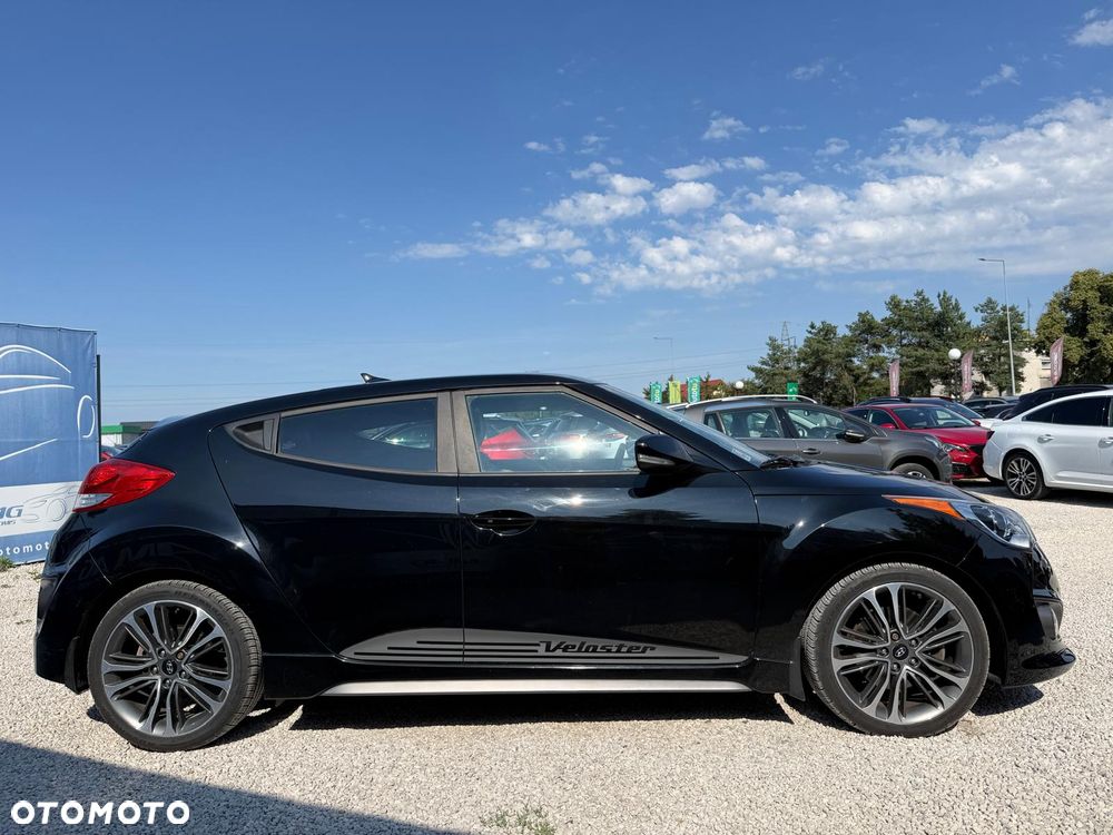 Hyundai Veloster - 5