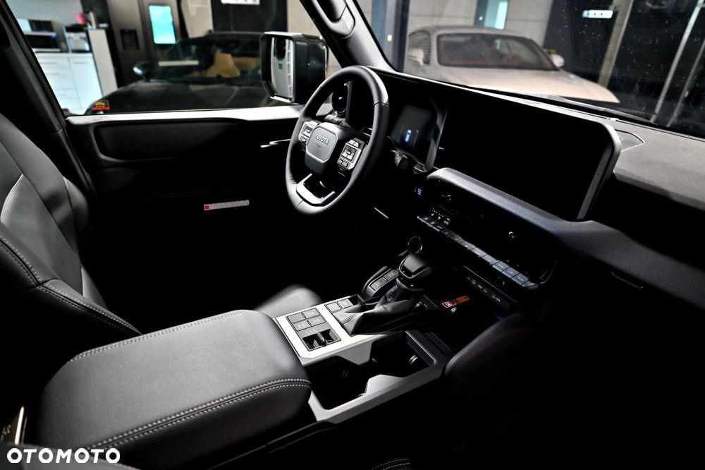 Toyota Land Cruiser LC 2.8 D-4D Executive - 17