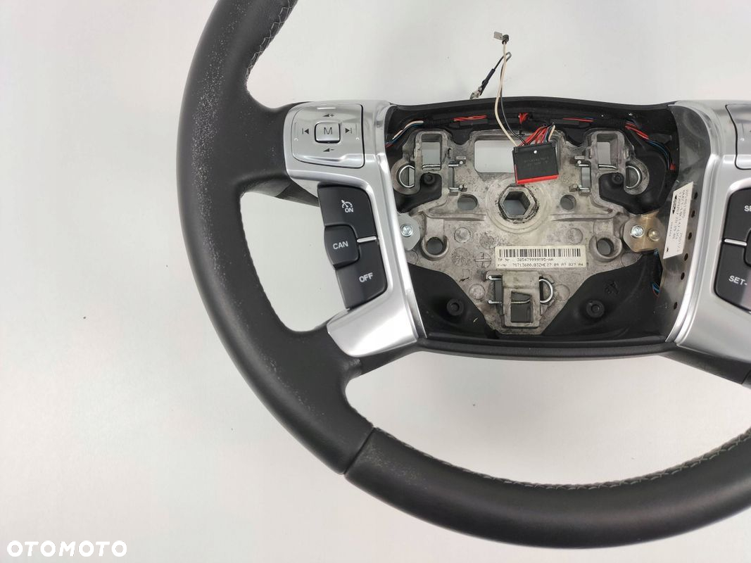 KIEROWNICA MULTIFUNKCYJNA FORD MONDEO MK IV 305479999M95 - 2