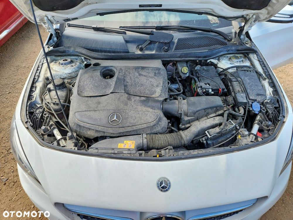 Mercedes-Benz CLA 250 4Matic 7G-DCT - 10