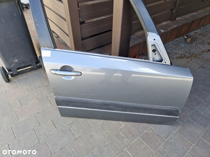 suzuki sx4 i 1 drzwi prawy przód prawe przednie - 4