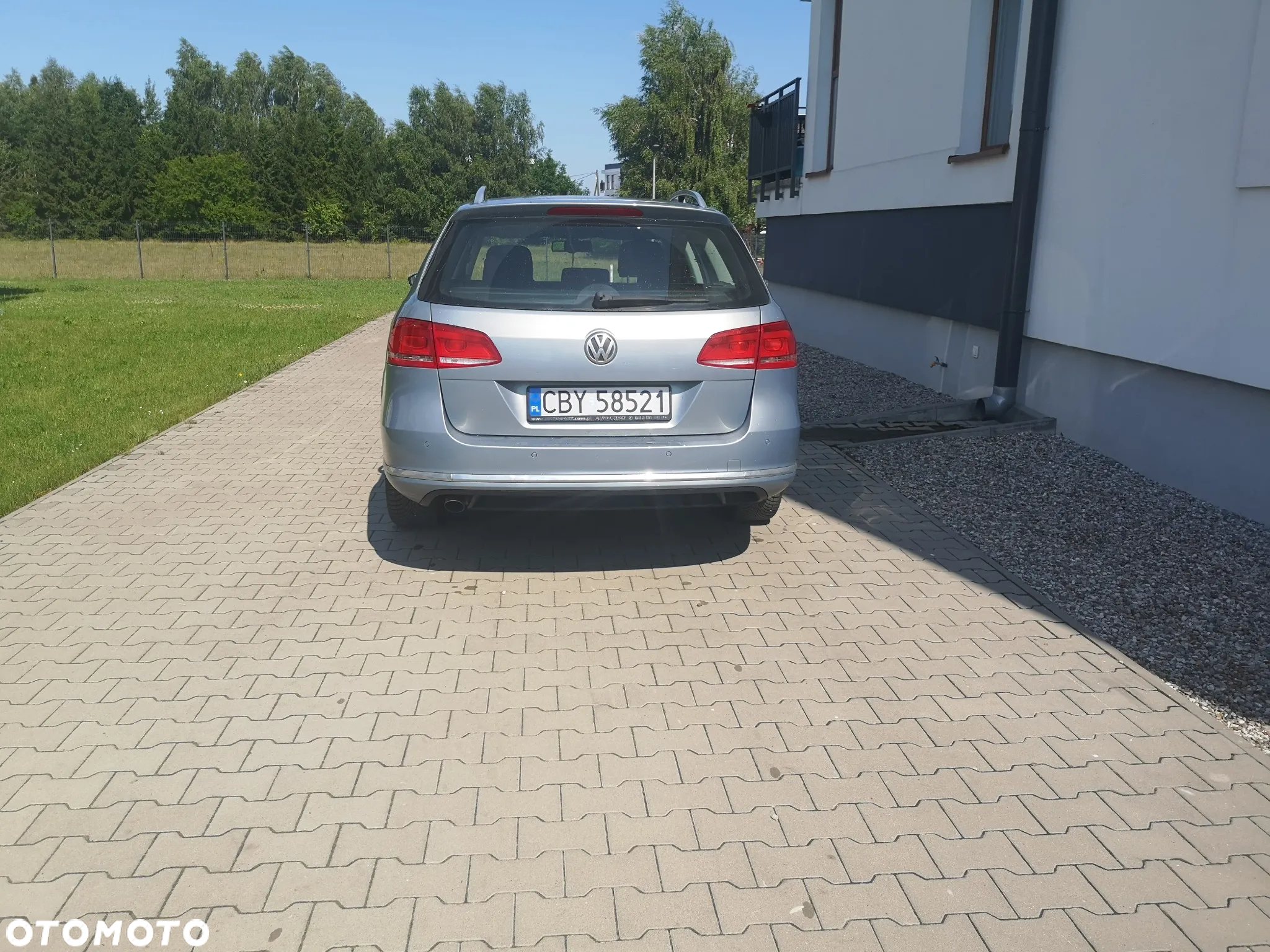 Volkswagen Passat 1.6 TDI Trendline - 4