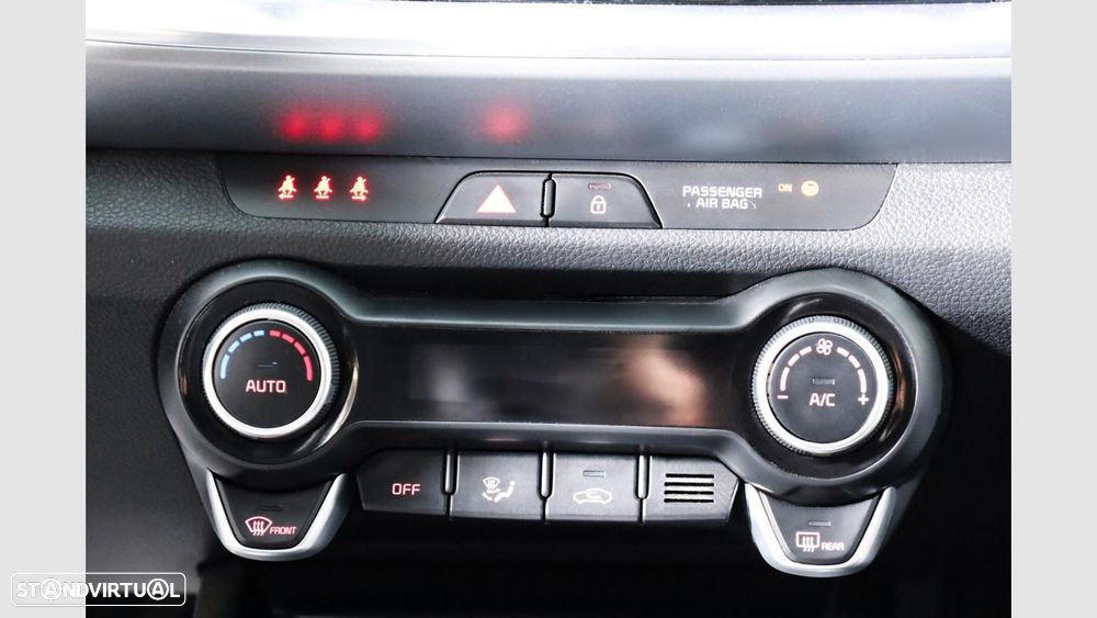 Kia Stonic 1.0 T-GDI Drive — fotografia 13