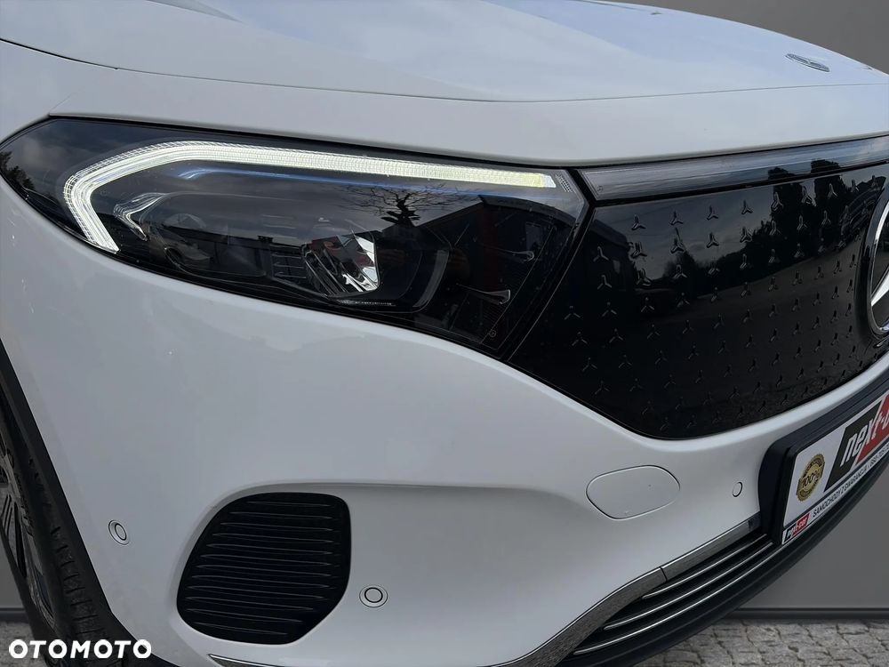 Mercedes-Benz EQA 300 66.5kWh 4-Matic AMG Line - 36