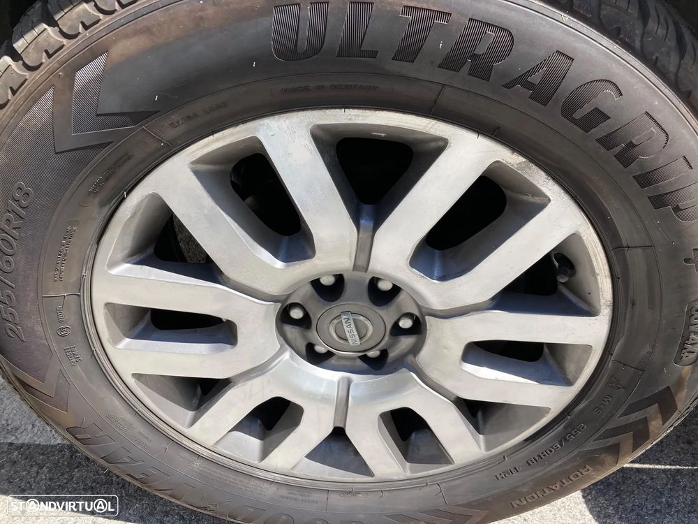 Nissan Navara 3.0 dCi V6 CD LE Hi-T.+P.Pr.AT 4WD - 47