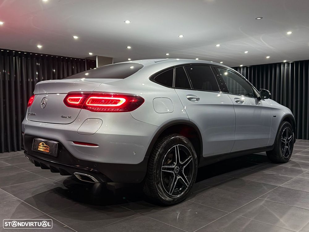 Mercedes-Benz GLC 300 de Coupe 4Matic 9G-TRONIC AMG Line - 9