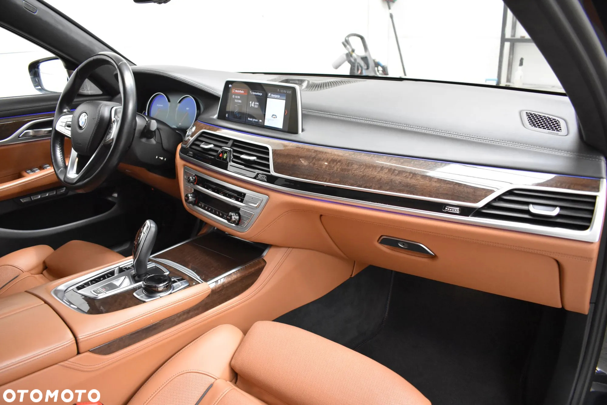 BMW Seria 7 740e iPerformance - 6