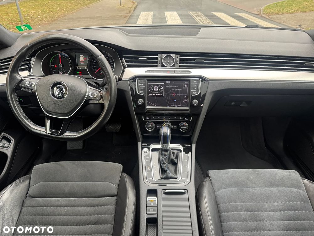 Volkswagen Passat ver-1-4-tsi-plug--in-hybrid-gte-dsg - 5