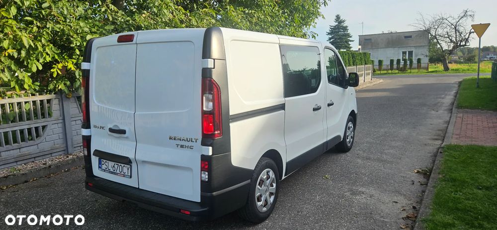 Renault Trafic 2016 photo 4