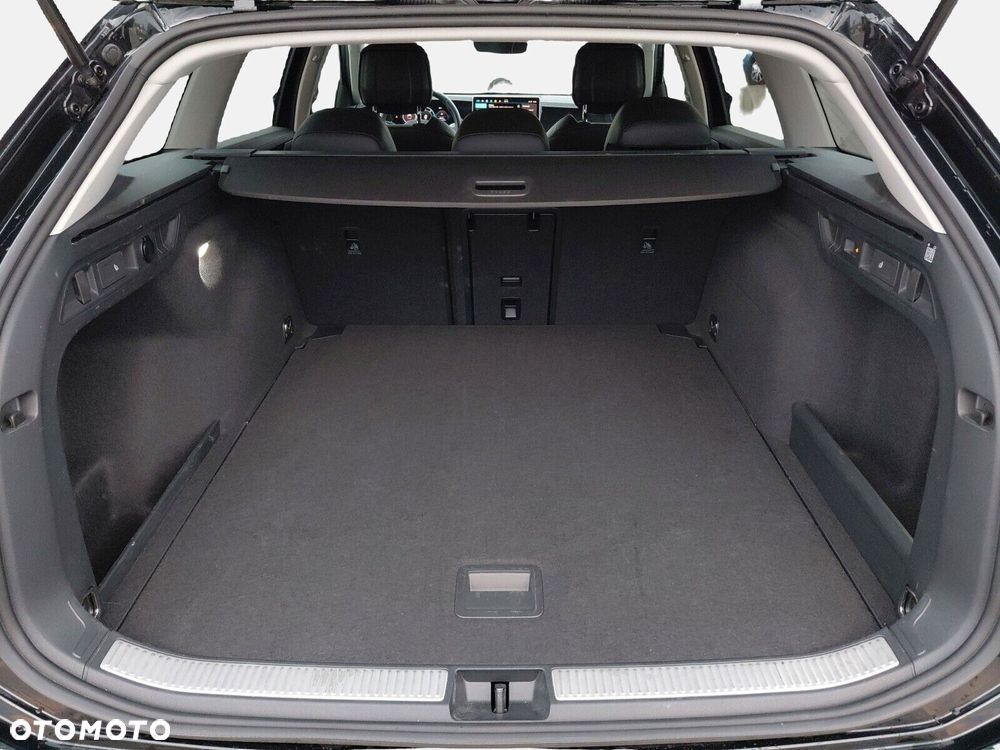 Volkswagen Passat - 32