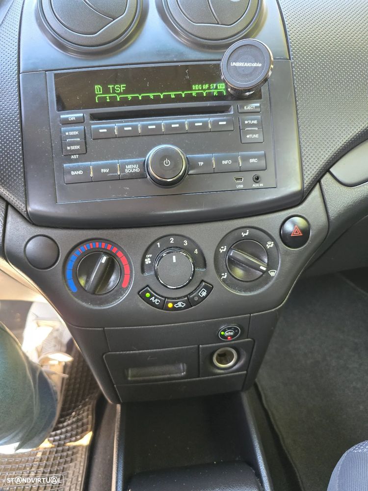 Chevrolet Aveo 1.2 LS Bi-Fuel - 14