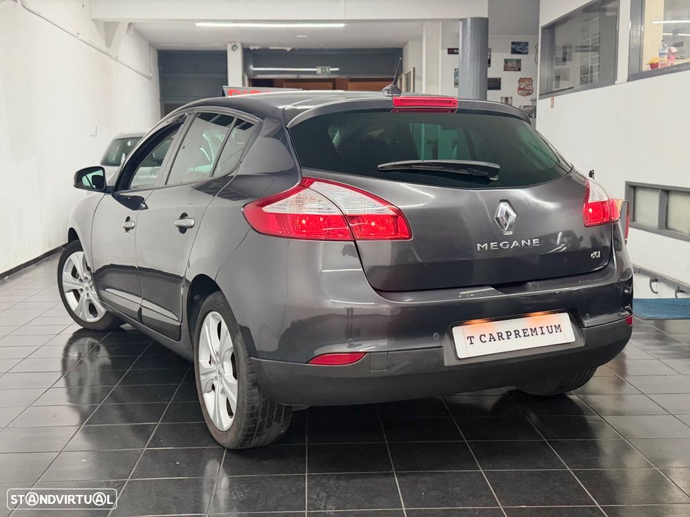 Renault Mégane 1.5 dCi Dynamique S - 7