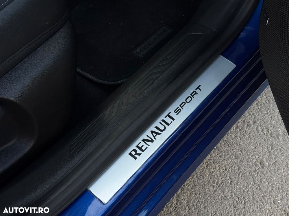 Renault Megane ENERGY TCe 205 EDC GT - 14