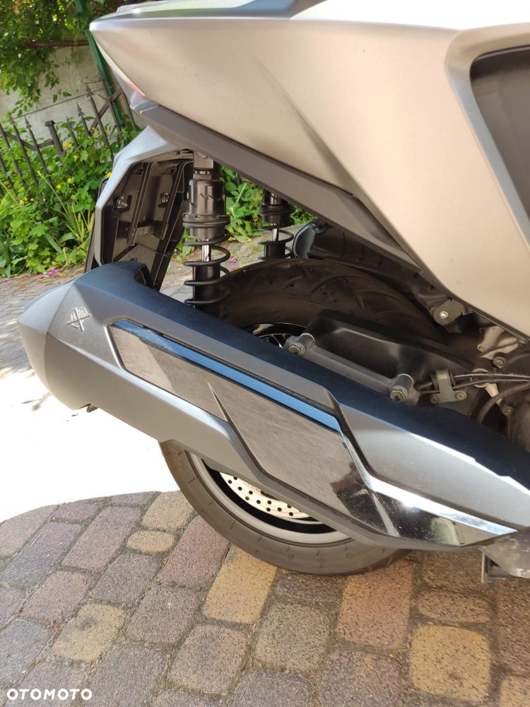 Kymco Downtown - 11