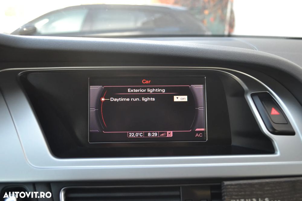 Audi A4 Avant 2.0 TDI DPF Attraction - 28