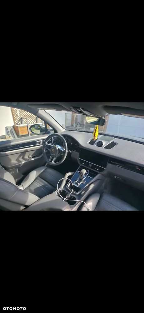 Porsche Cayenne Standard - 11