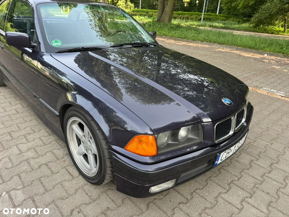 BMW Seria 3 318is - 14