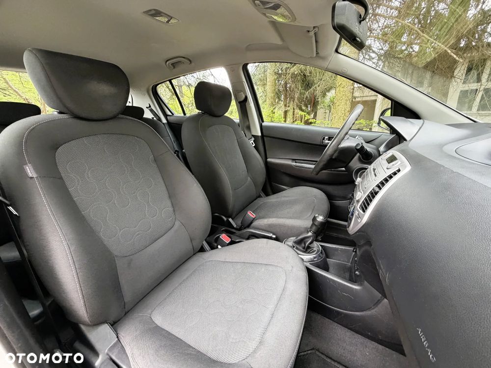 Hyundai i20 - 11