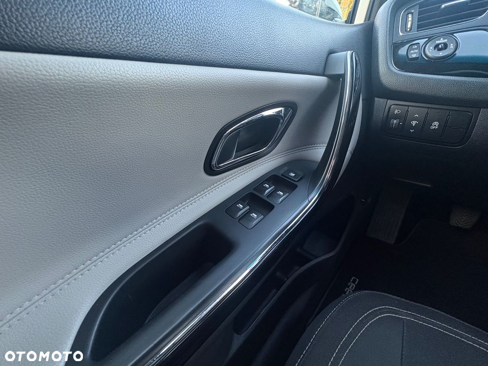 Kia Ceed - 13