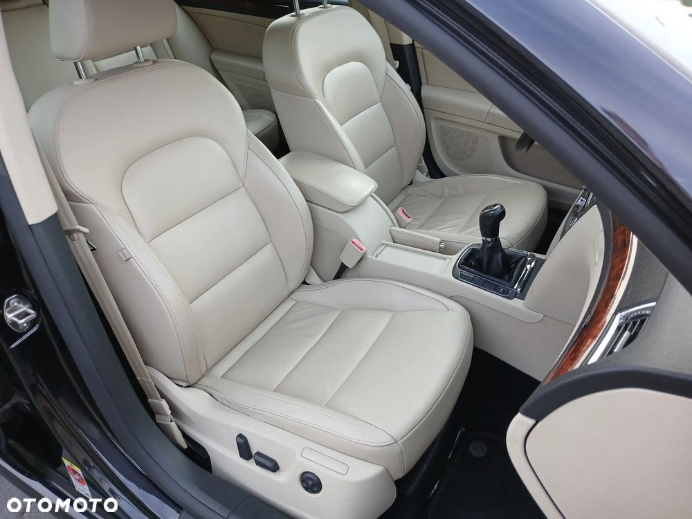 Skoda Superb 2.0 TDI Exclusive - 26