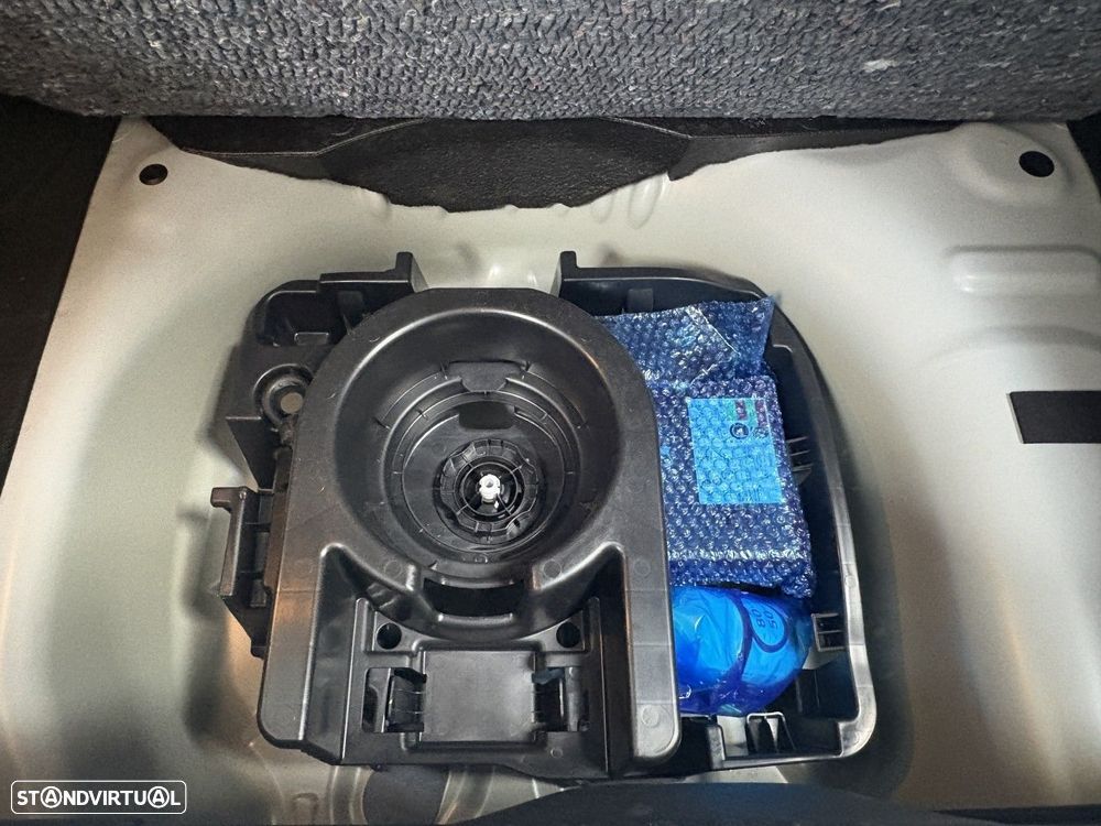 Citroën C3 1.2 PureTech Shine - 24