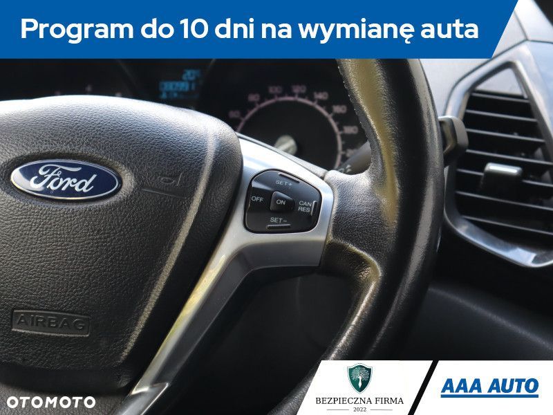 Ford EcoSport - 19