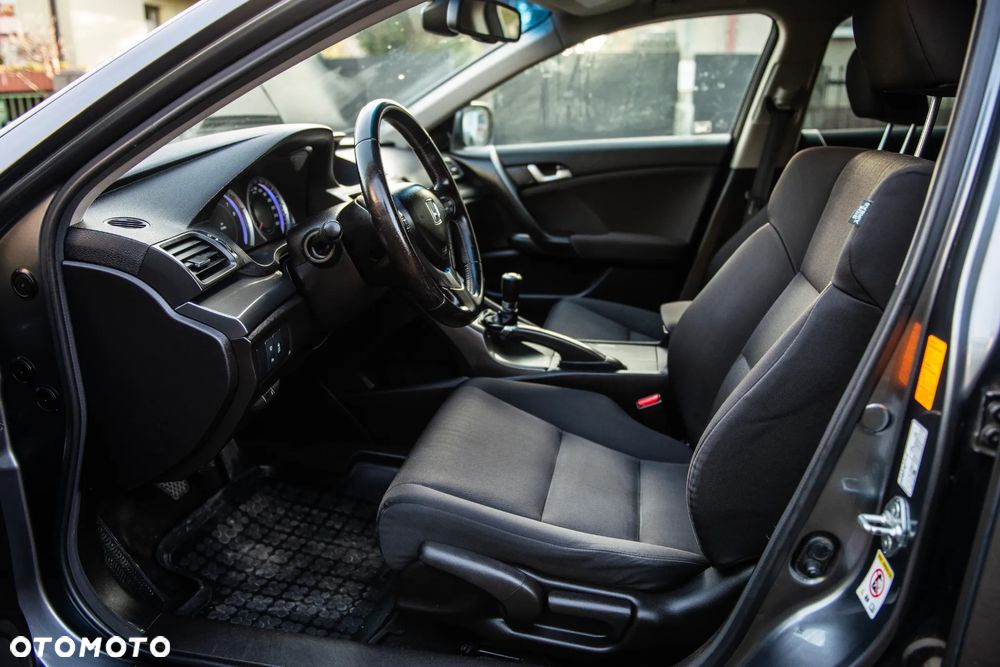 Honda Accord 2.0 Executive - 19