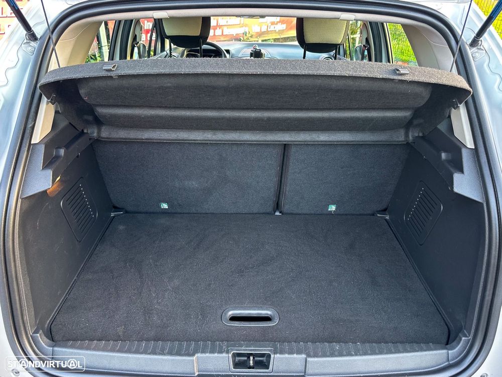 Renault Captur 0.9 TCE - 12